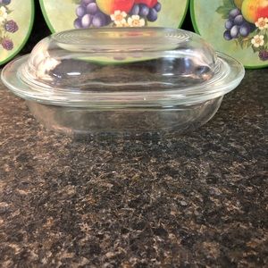 Vintage Pyrex bowl with lid number in bottom is 602-B